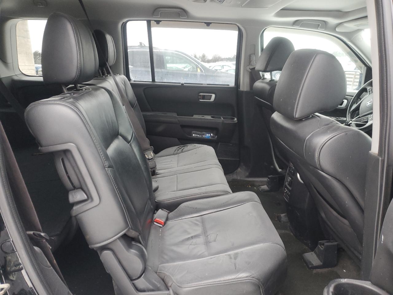 2015 Honda Pilot - Image 10