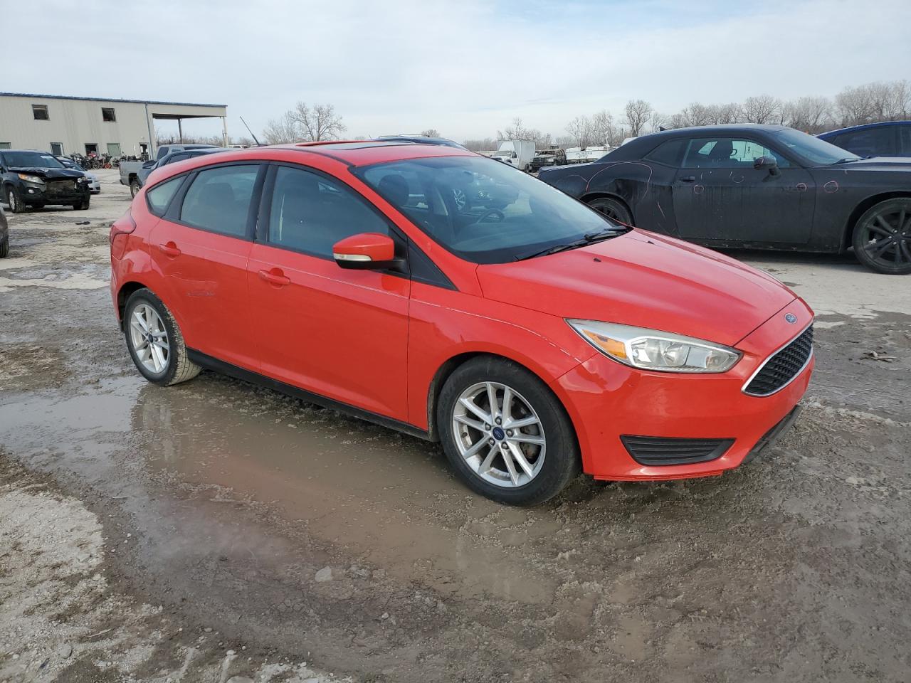 VIN 1FADP3K23FL367579 2015 FORD FOCUS no.4