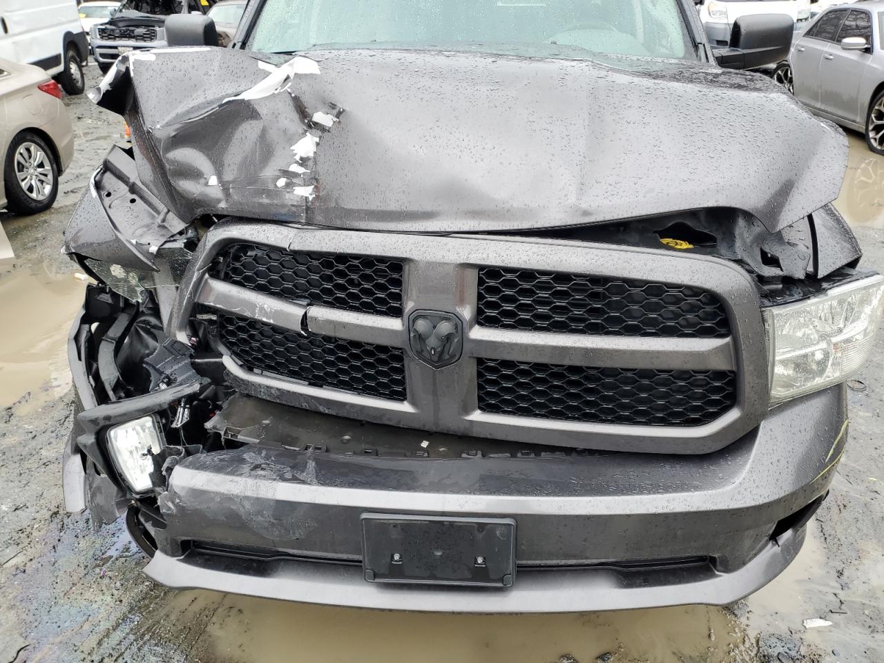 2015 RAM 1500 - Image 11