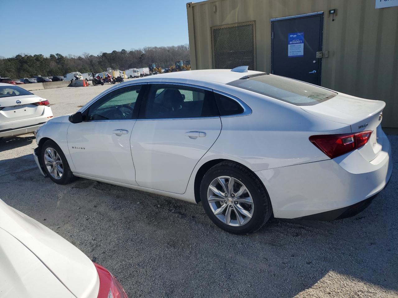2023 Chevrolet Malibu - Image 2