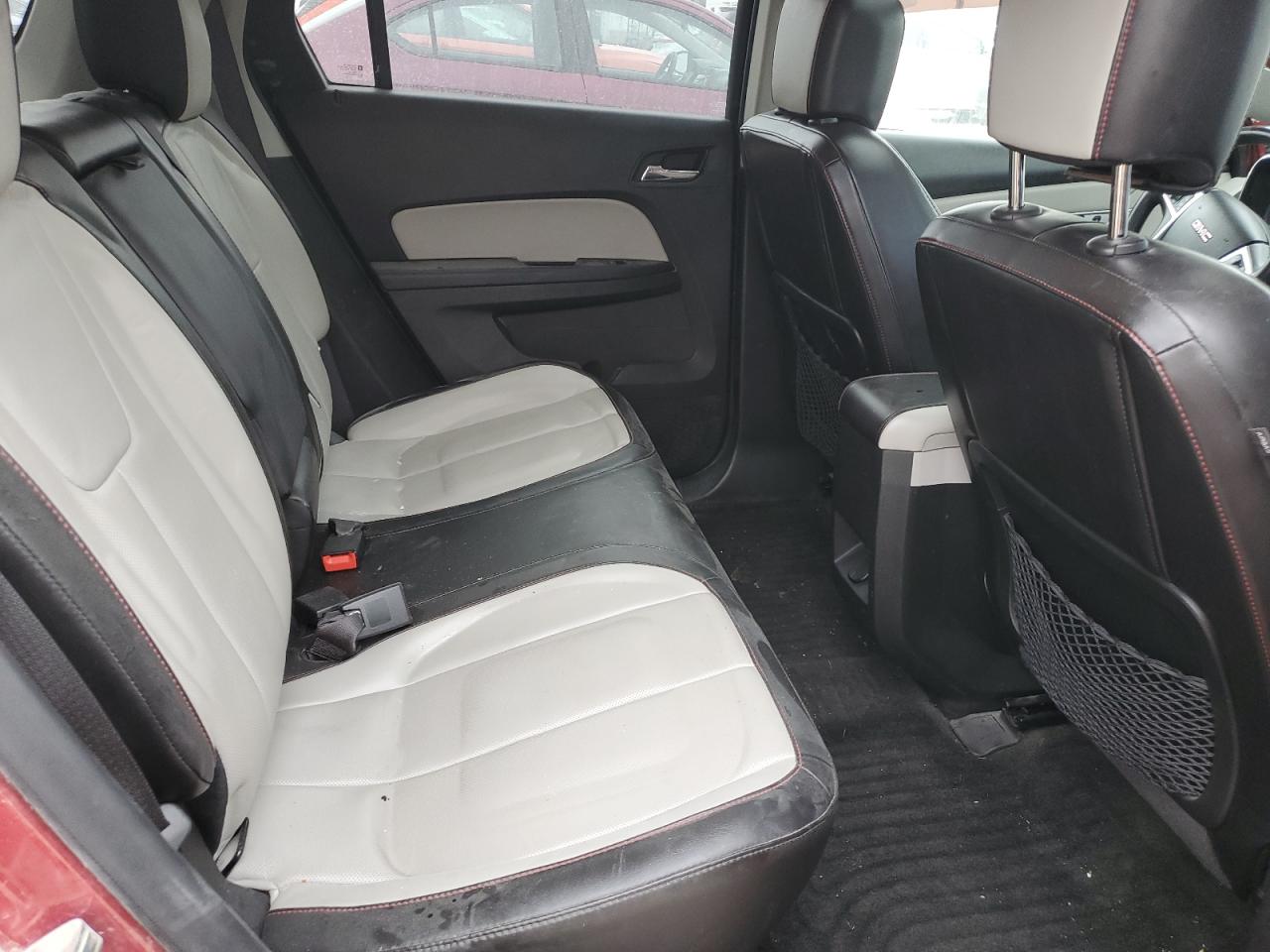 2015 GMC Terrain - Image 11