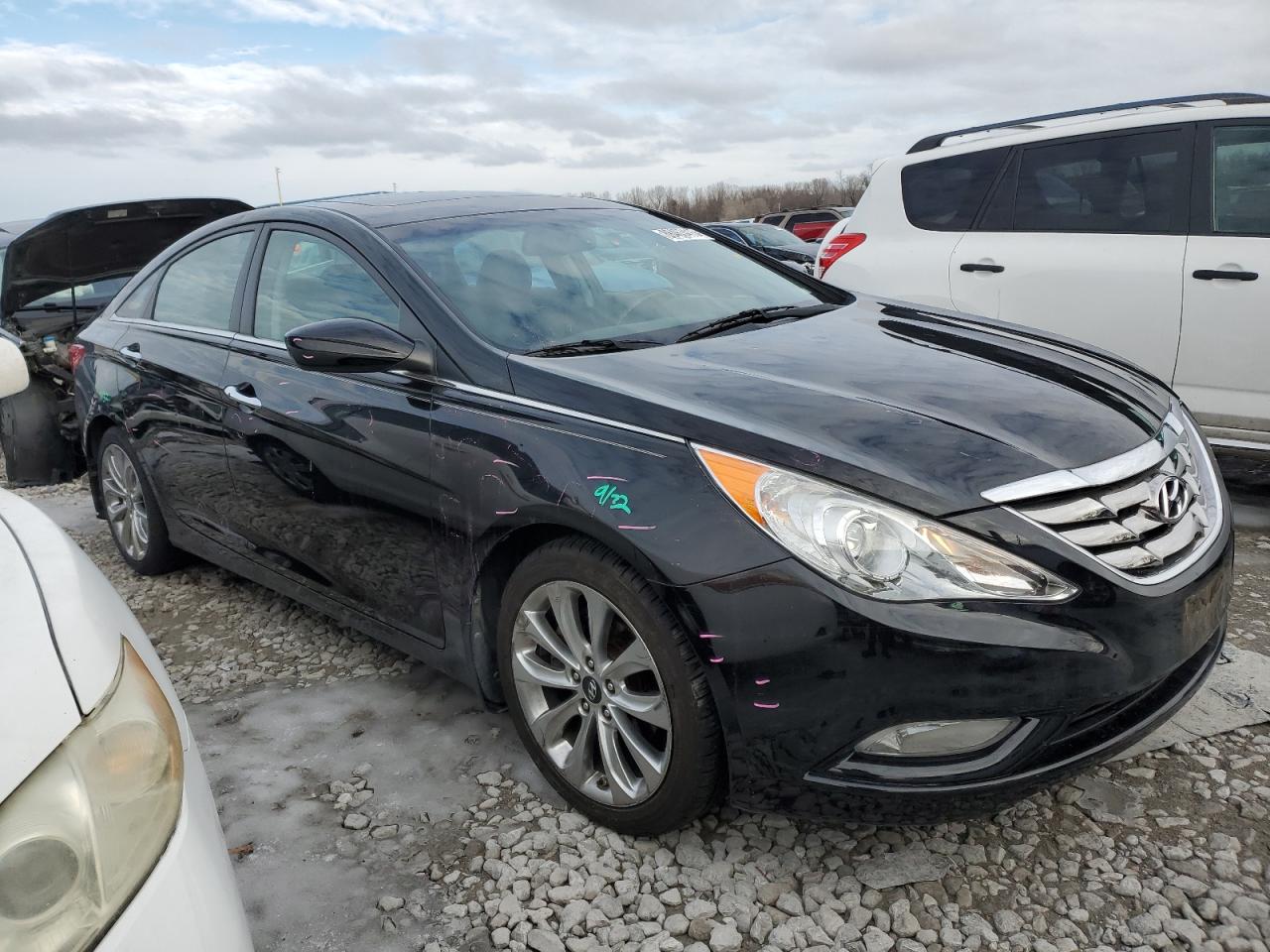 2013 Hyundai Sonata - Image 4