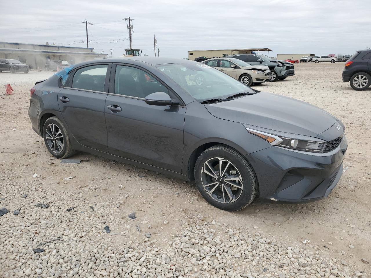 2022 Kia Forte - Image 4