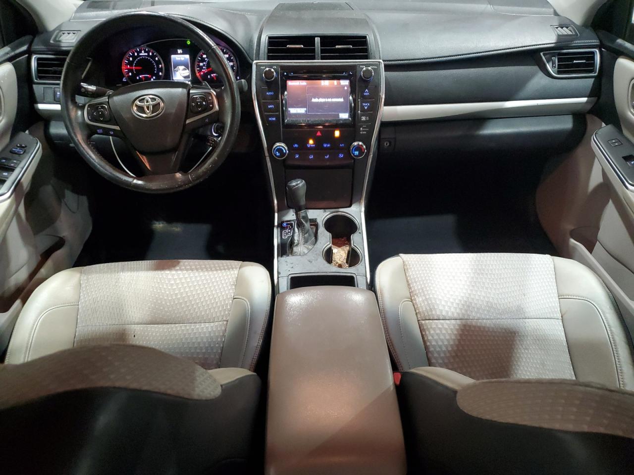 2015 Toyota Camry - Image 8