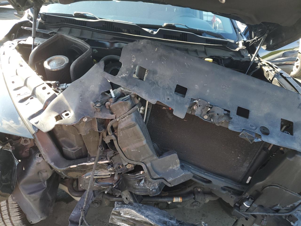 2014 RAM 1500 - Image 11