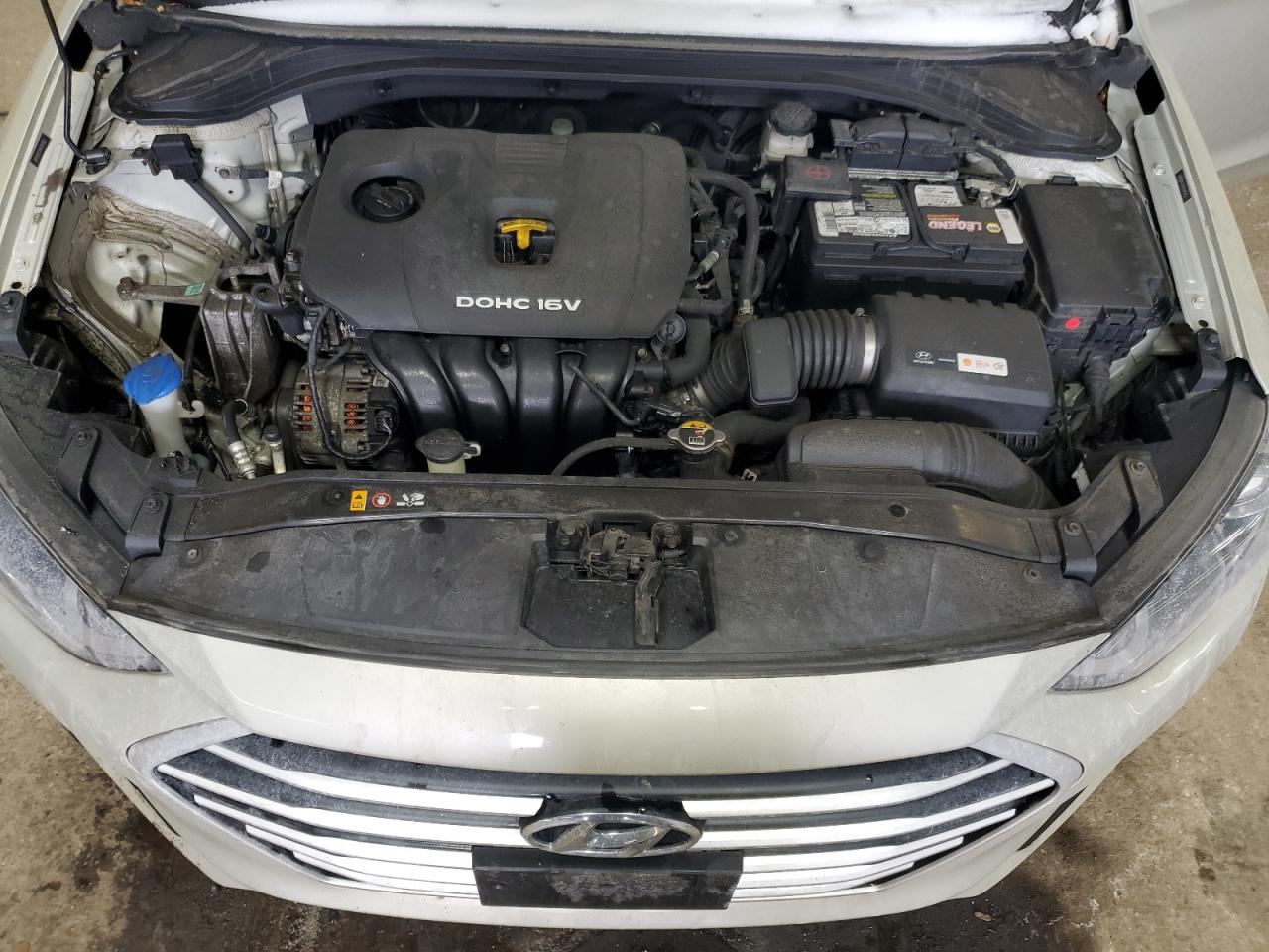 2017 Hyundai Elantra - Image 11