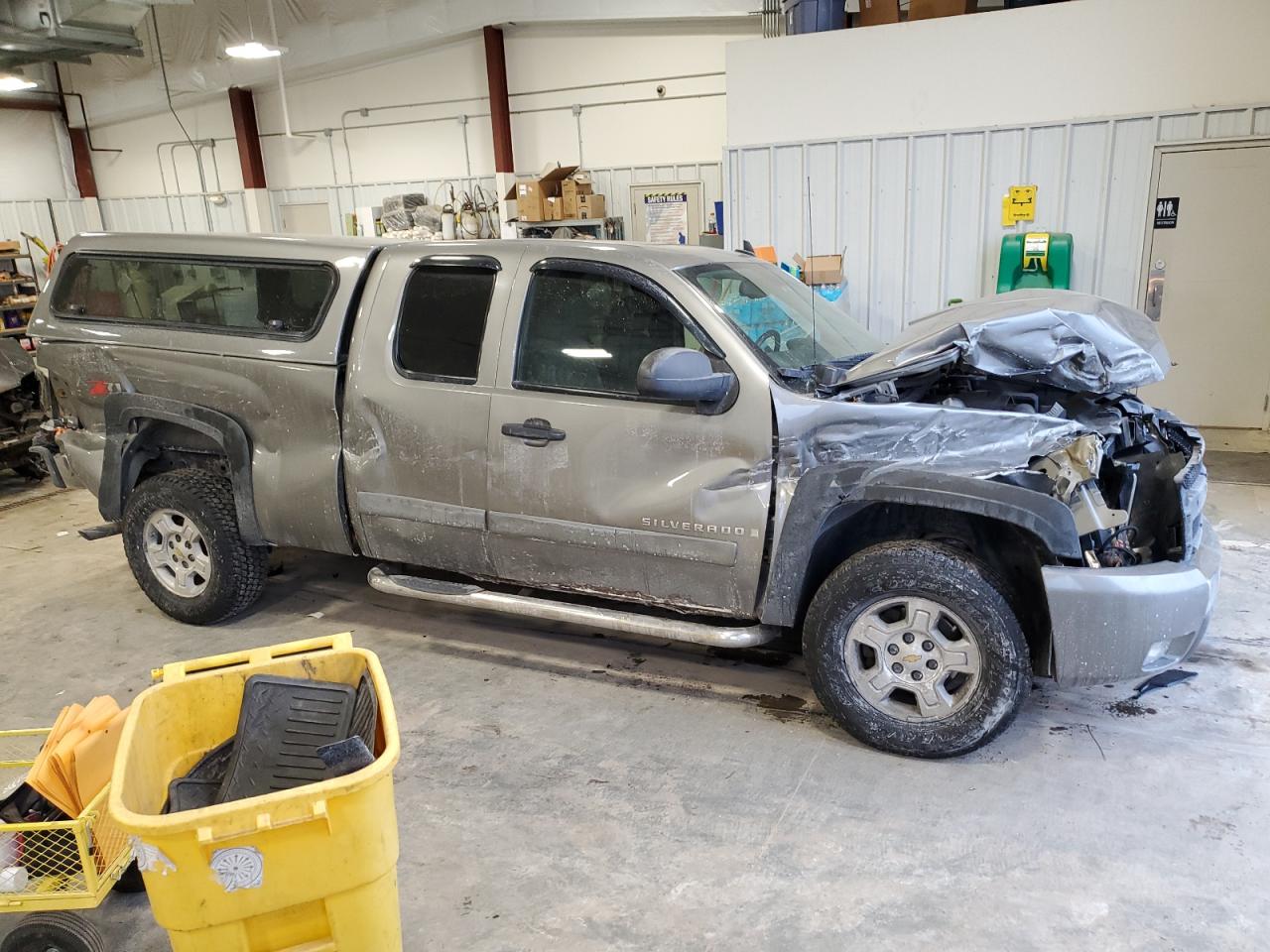 2008 Chevrolet Silverado - Image 4