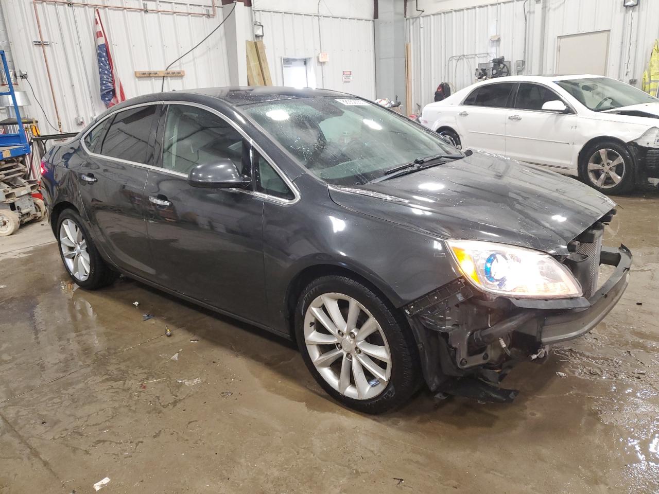 VIN 1G4PP5SK2E4207703 2014 BUICK VERANO no.4