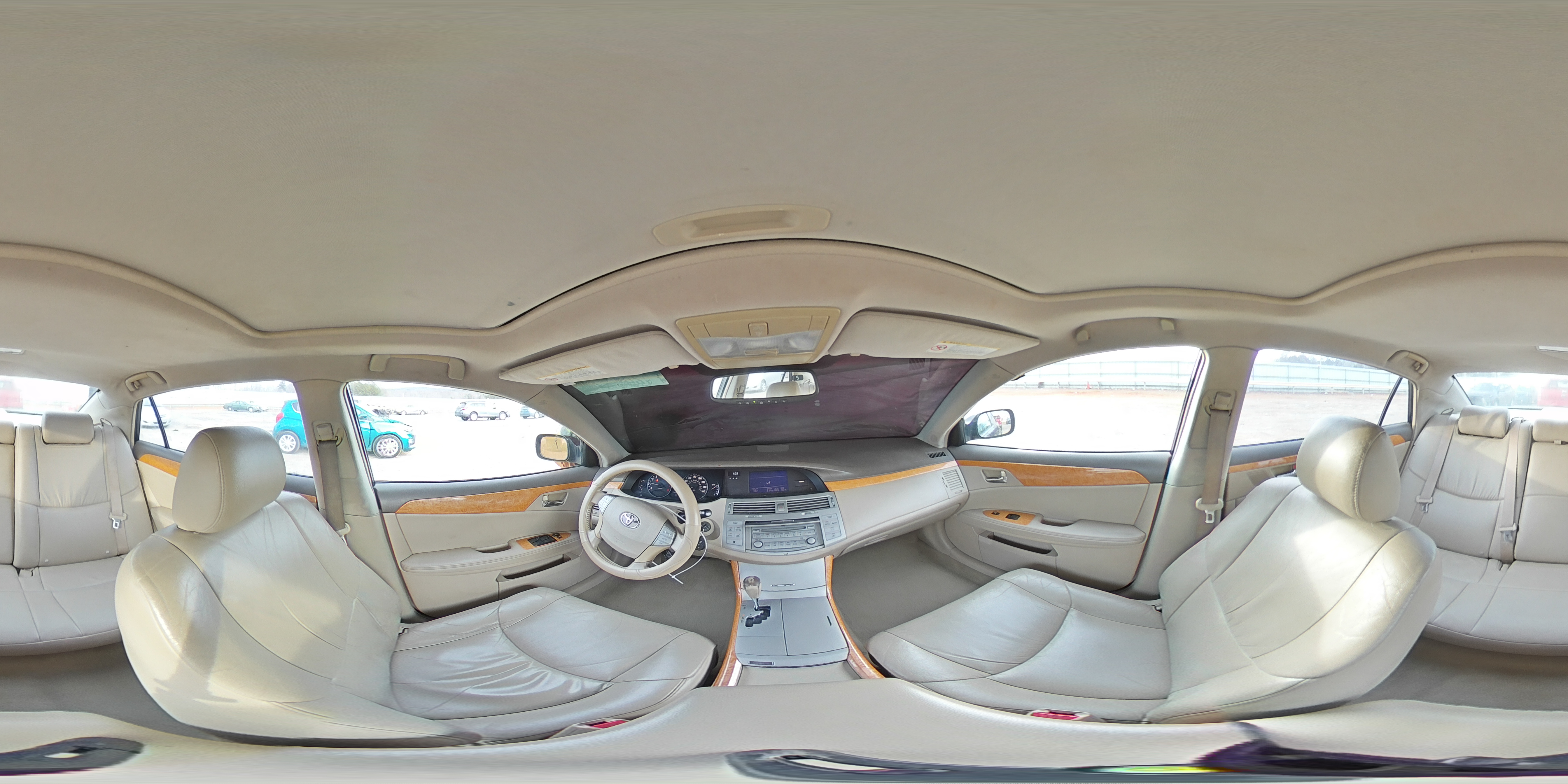 2005 Toyota Avalon - Image 12