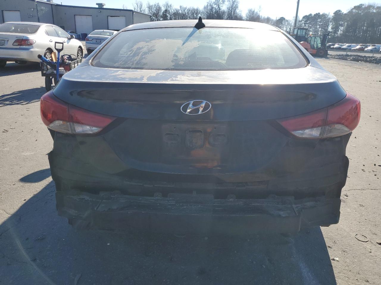 2016 Hyundai Elantra - Image 6