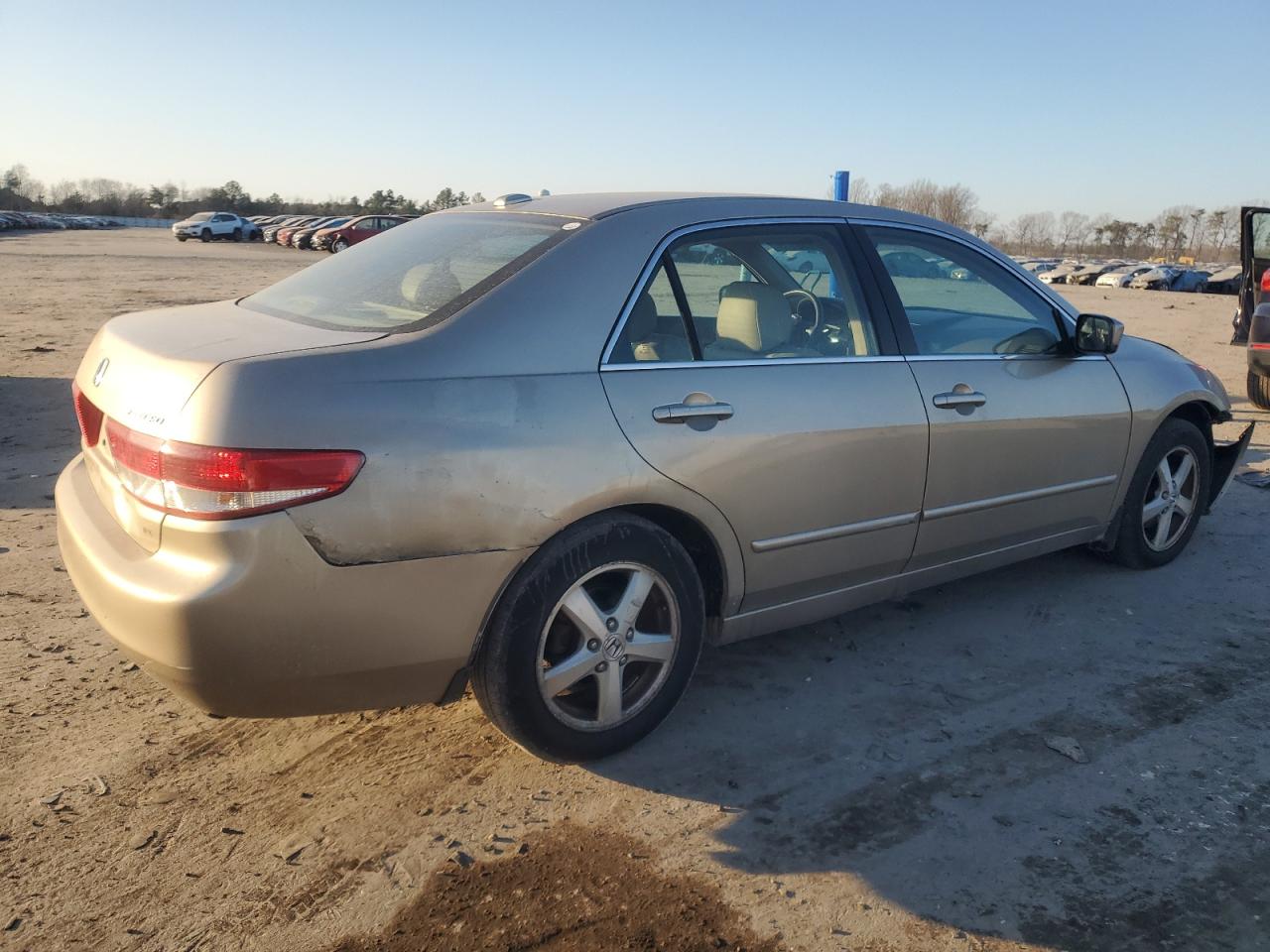 2004 Honda Accord - Image 3