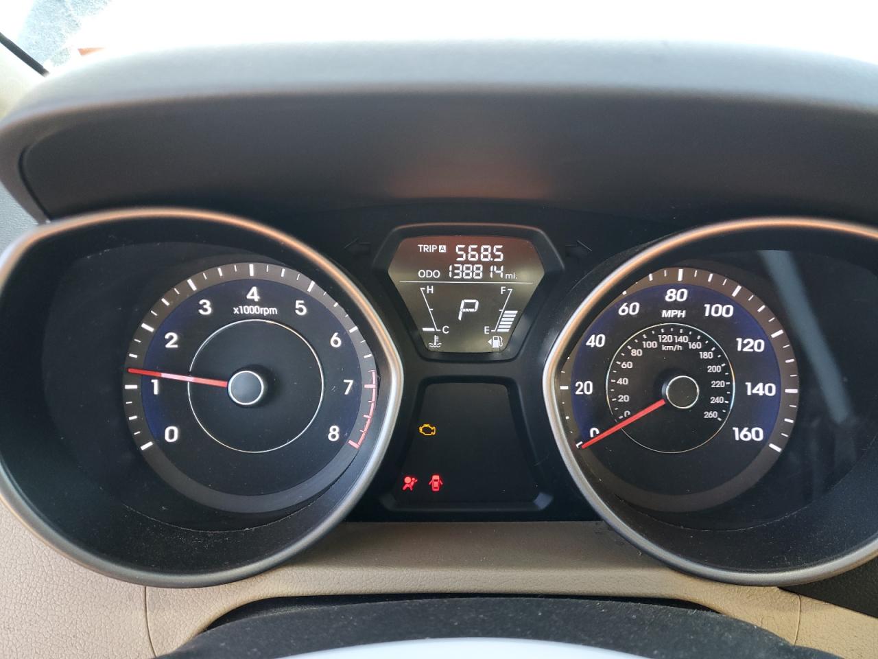 2013 Hyundai Elantra - Image 9