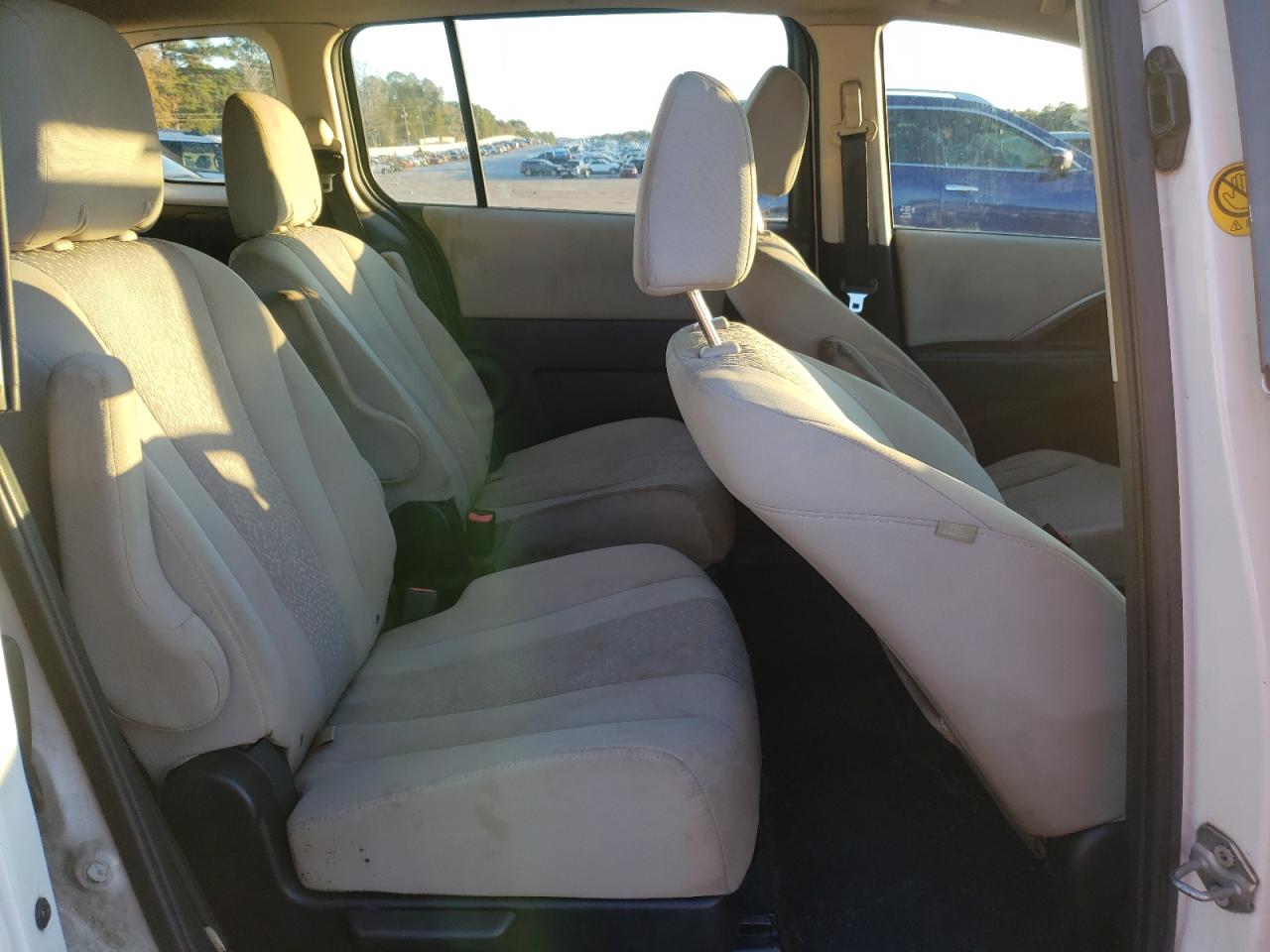 2012 Mazda 5 - Image 11