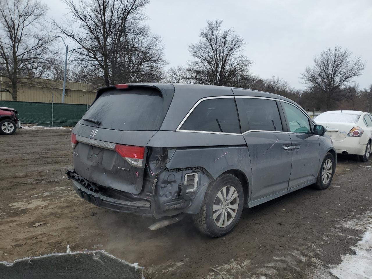 2016 Honda Odyssey - Image 3