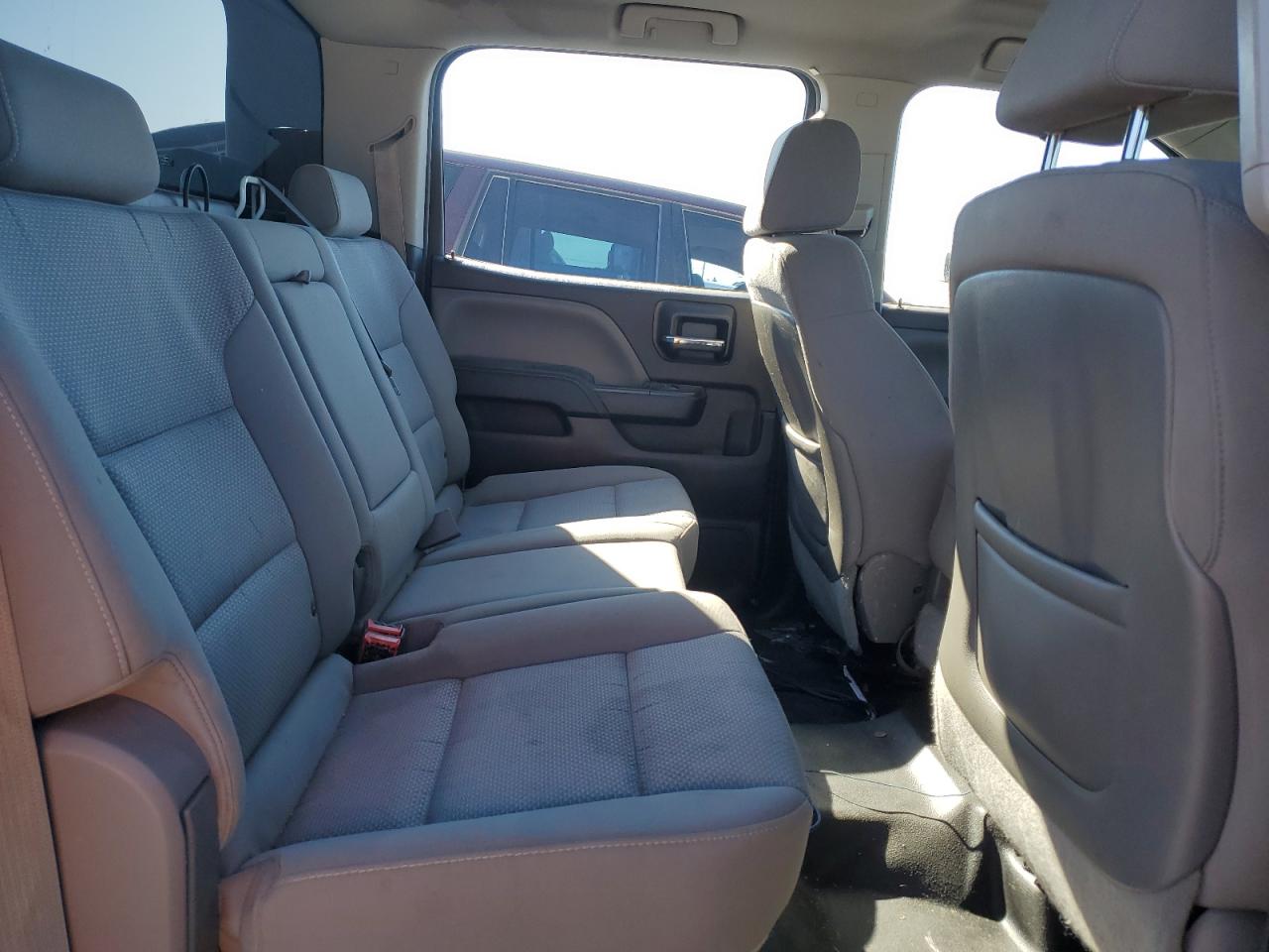 2014 Chevrolet Silverado - Image 10