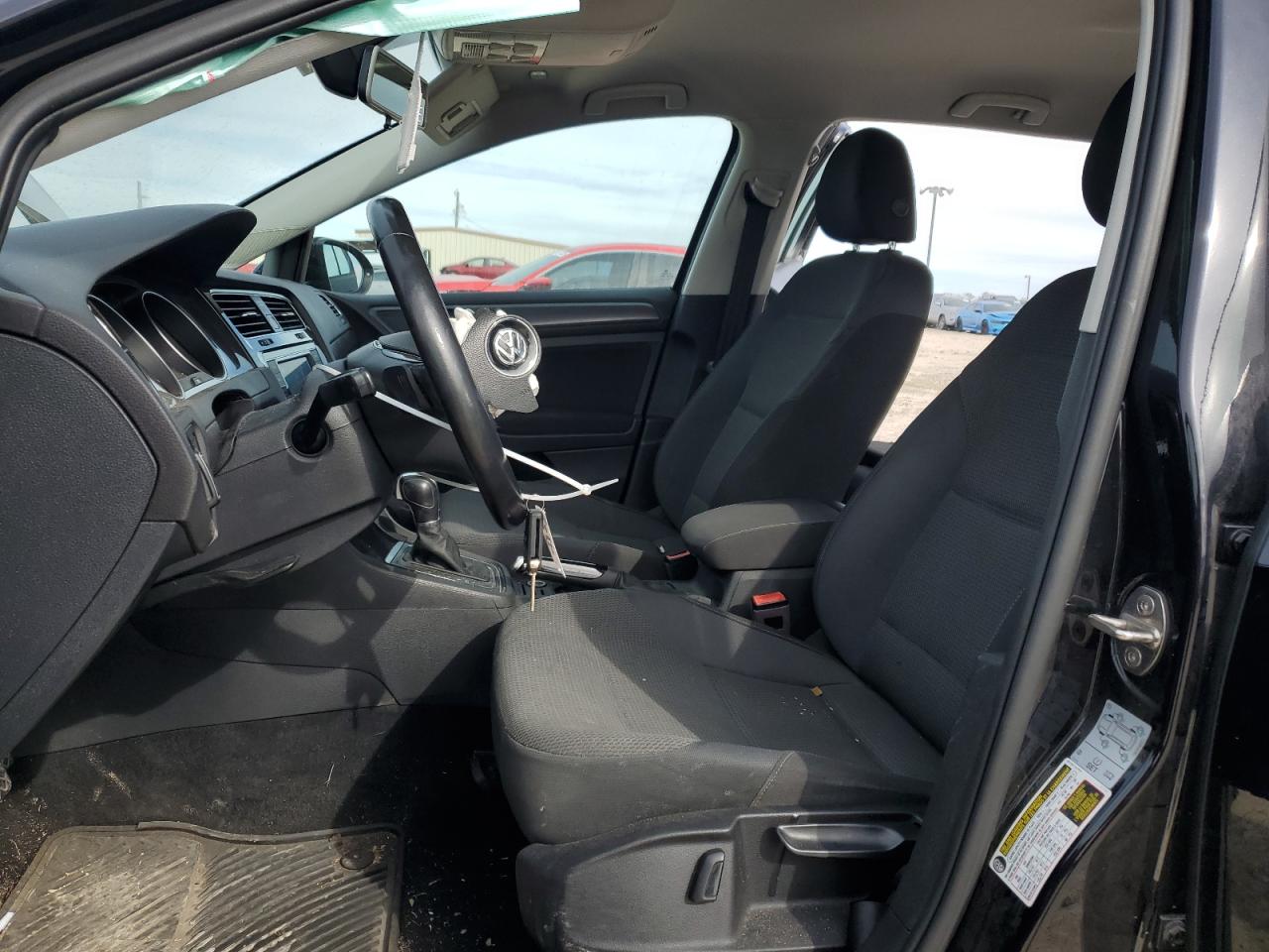 2018 Volkswagen Golf - Image 7