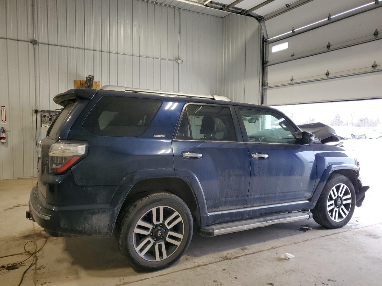 2016 Toyota 4Runner - Image 3