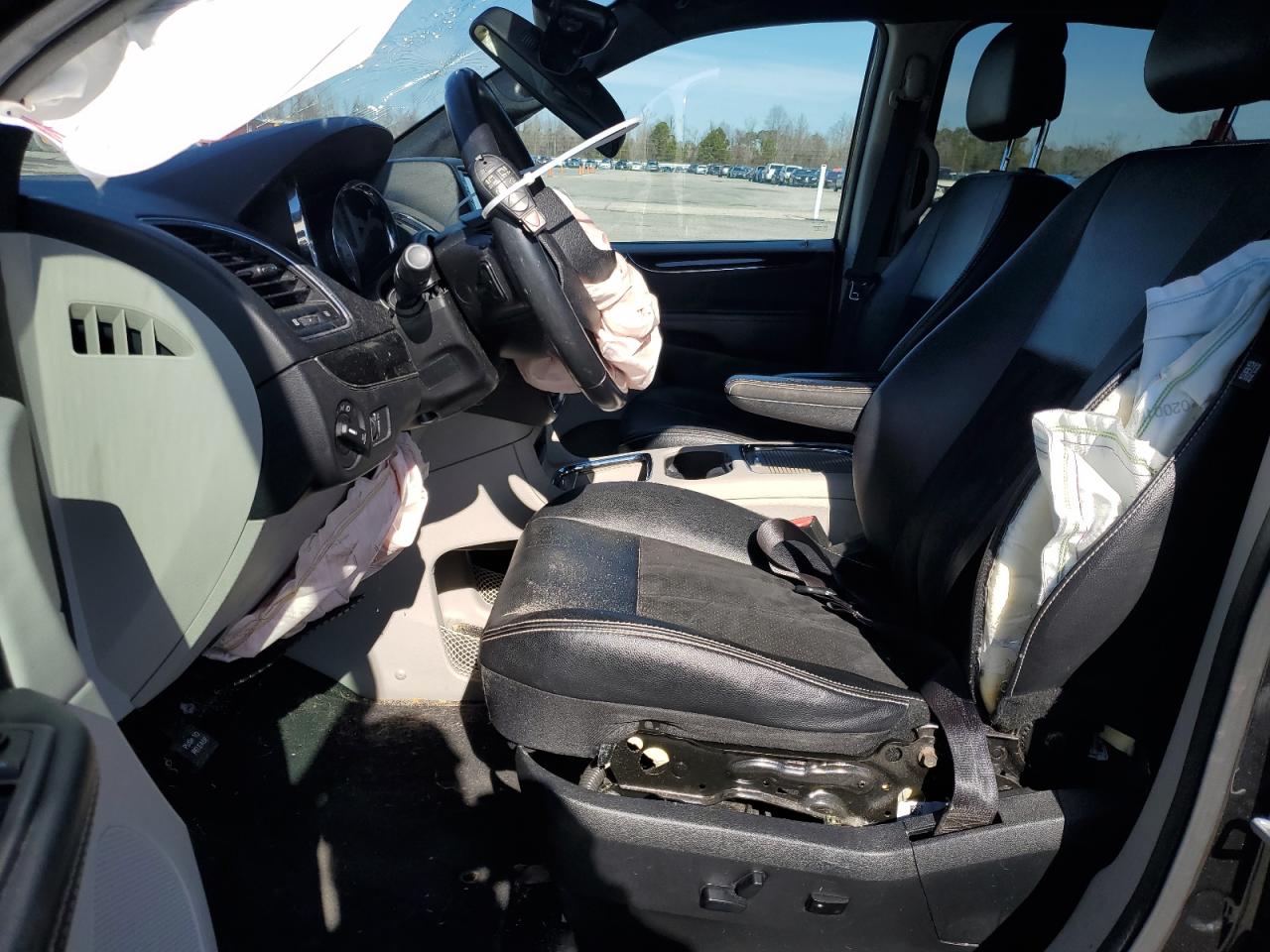2019 Dodge Caravan - Image 7