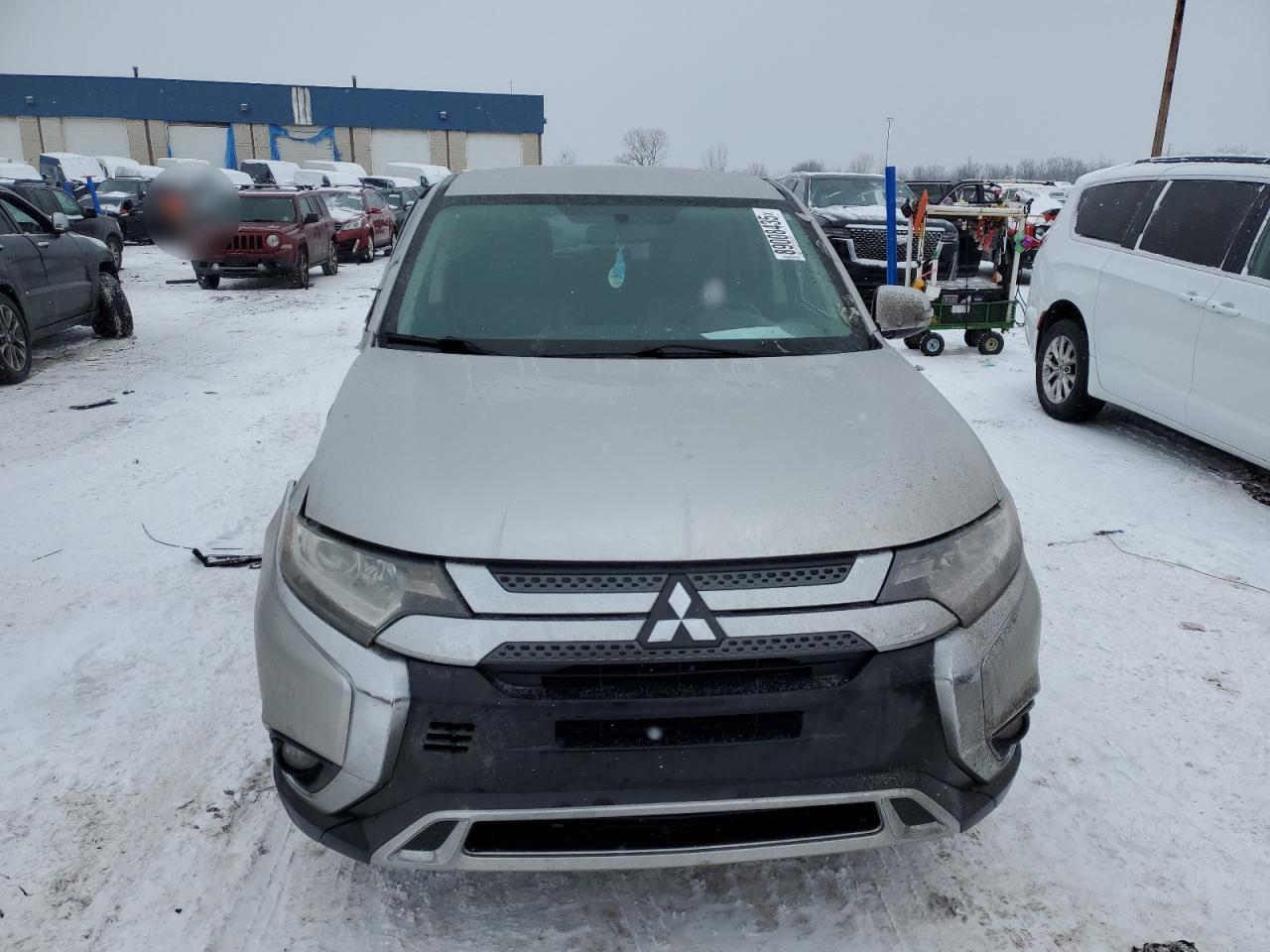 2019 Mitsubishi Outlander - Image 5