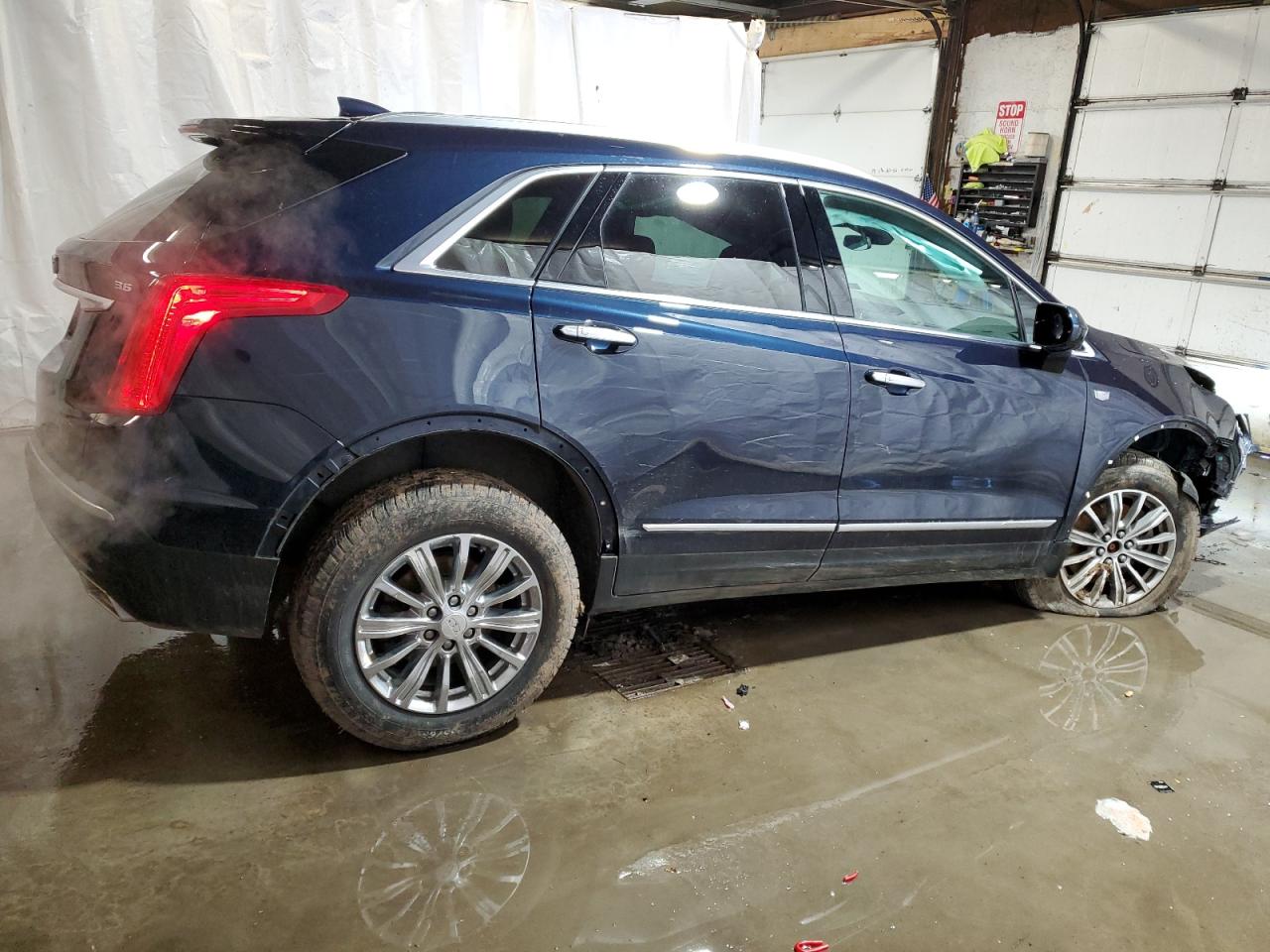 2017 Cadillac XT5 - Image 3