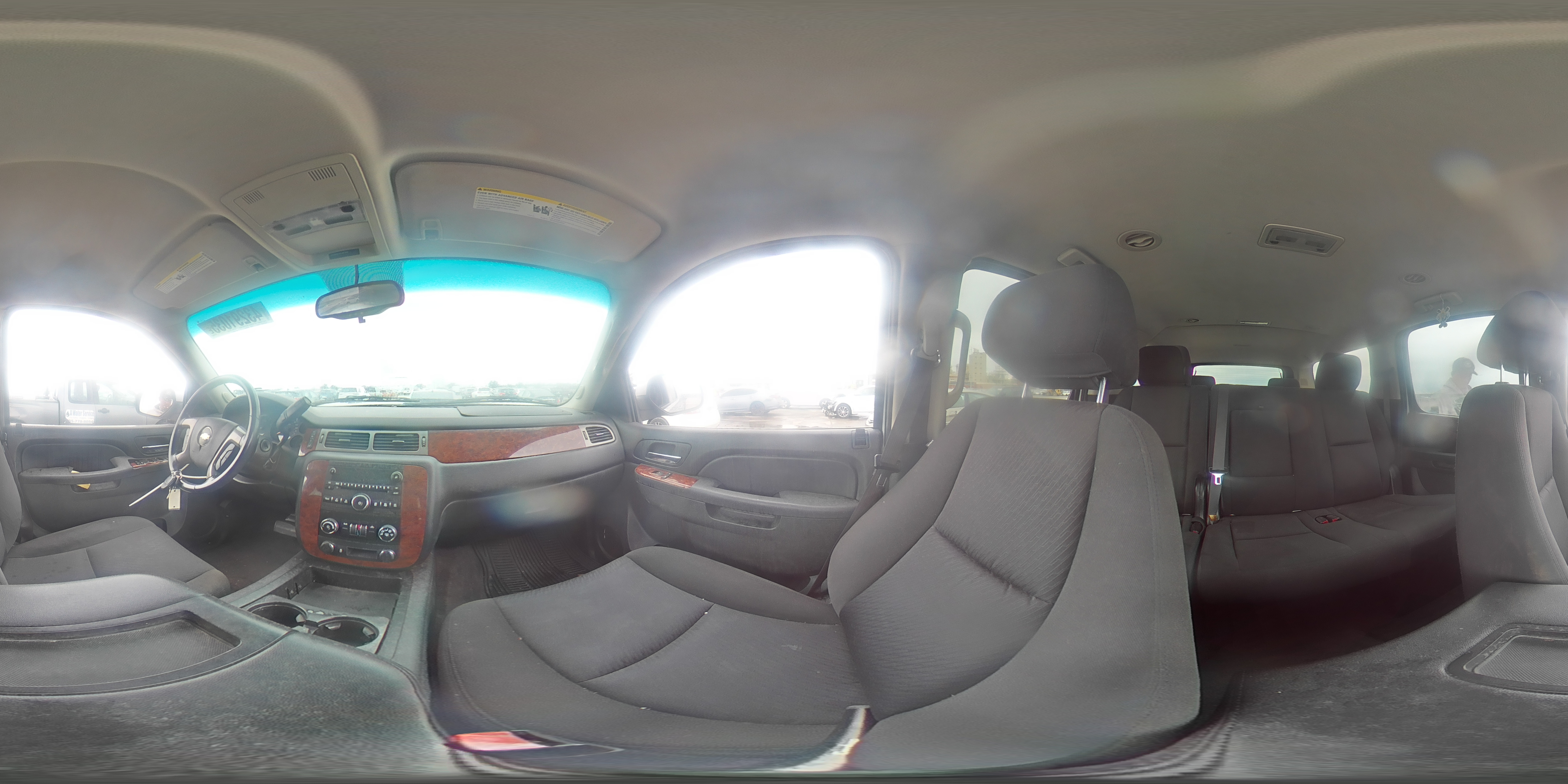 2013 Chevrolet Suburban - Image 14