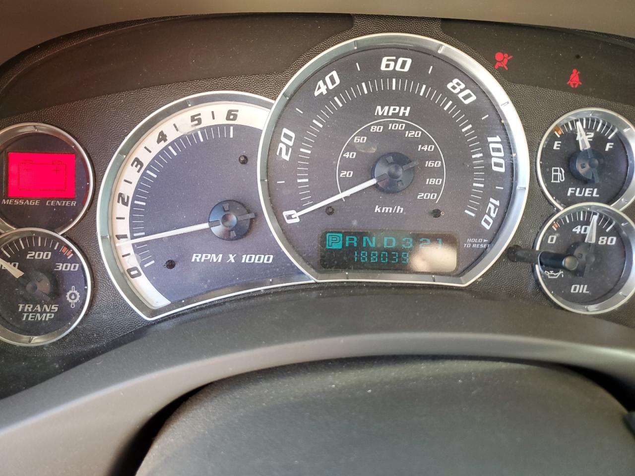 2002 Cadillac Escalade - Image 9