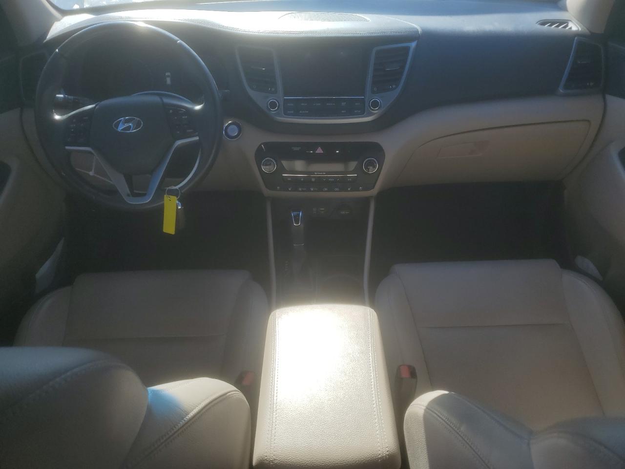 2017 Hyundai Tucson - Image 8