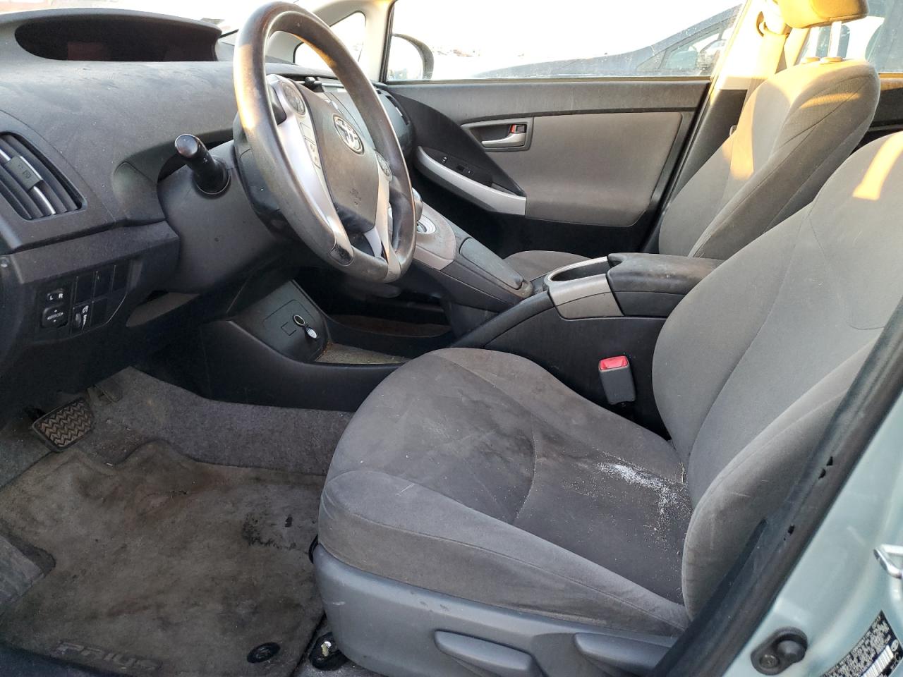 2013 Toyota Prius - Image 7