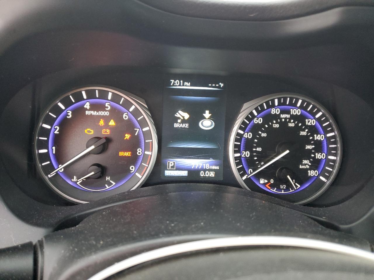 2015 Infiniti Q50 - Image 9