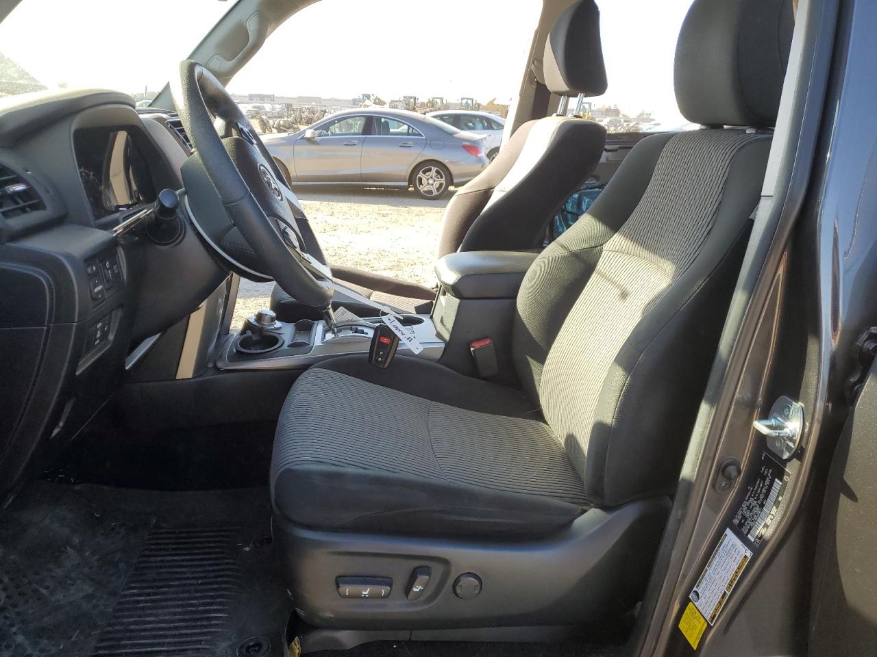 2022 Toyota 4Runner - Image 7