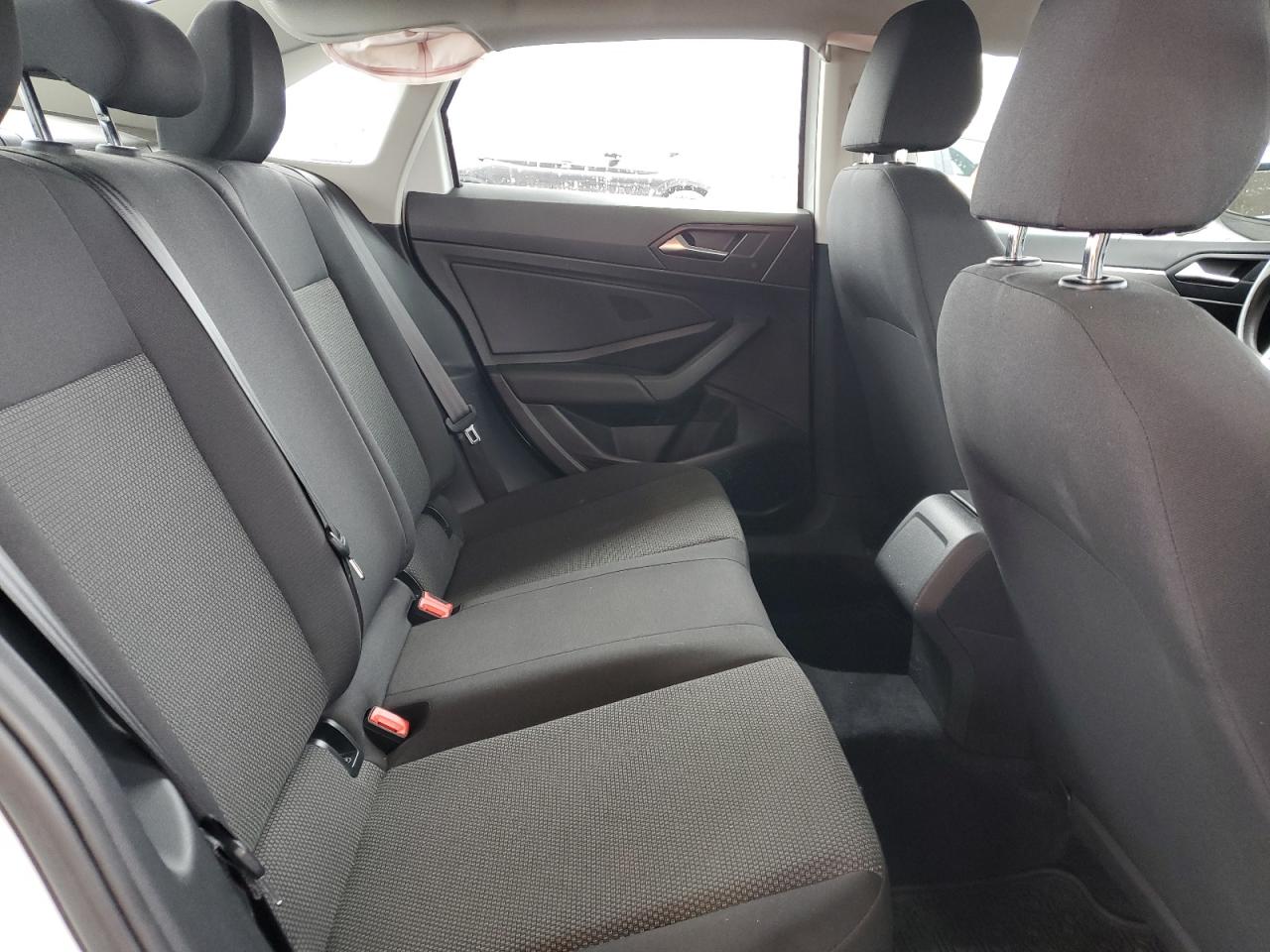 2019 Volkswagen Jetta - Image 10