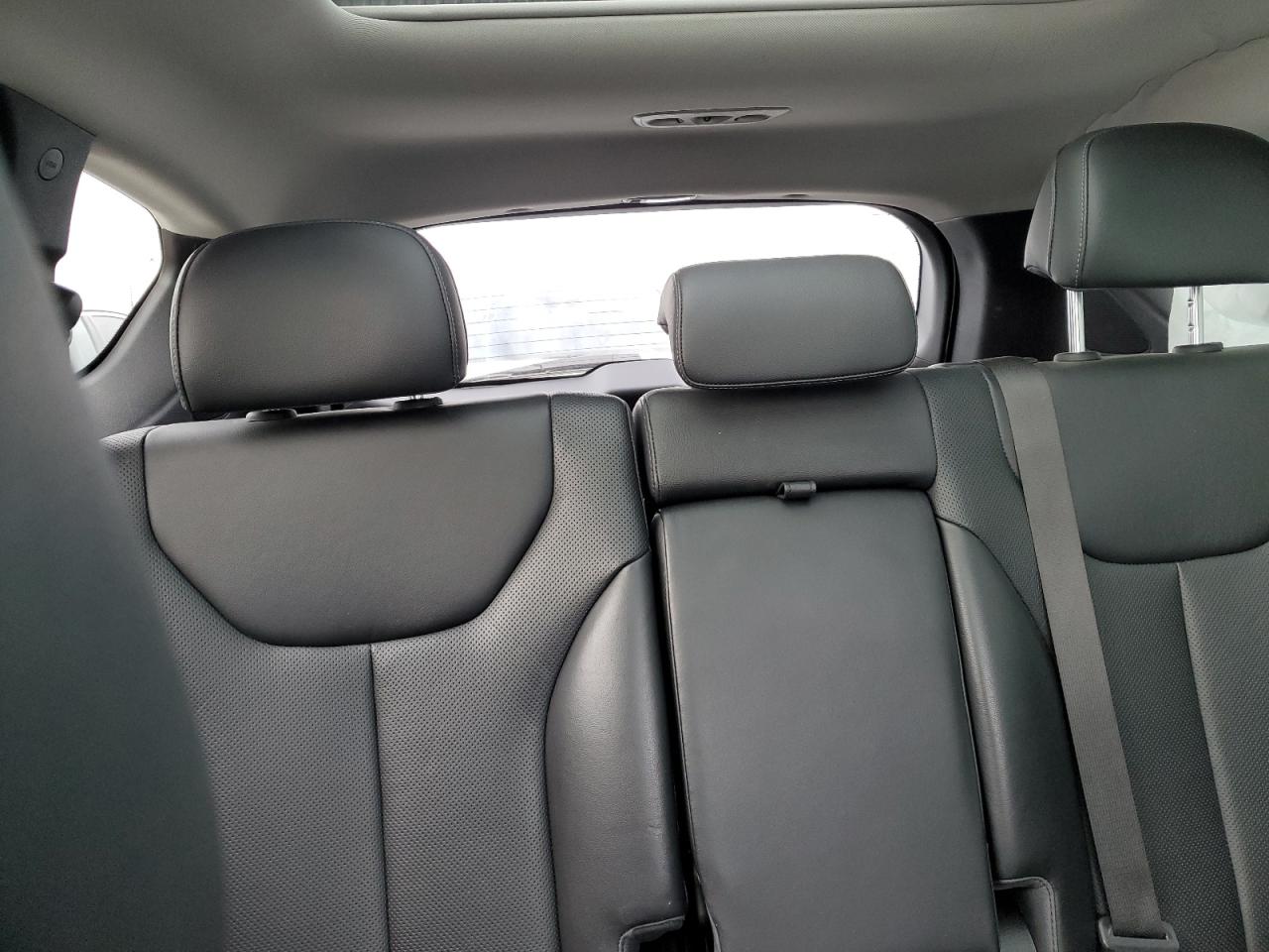 2021 Hyundai Santa Fe - Image 10