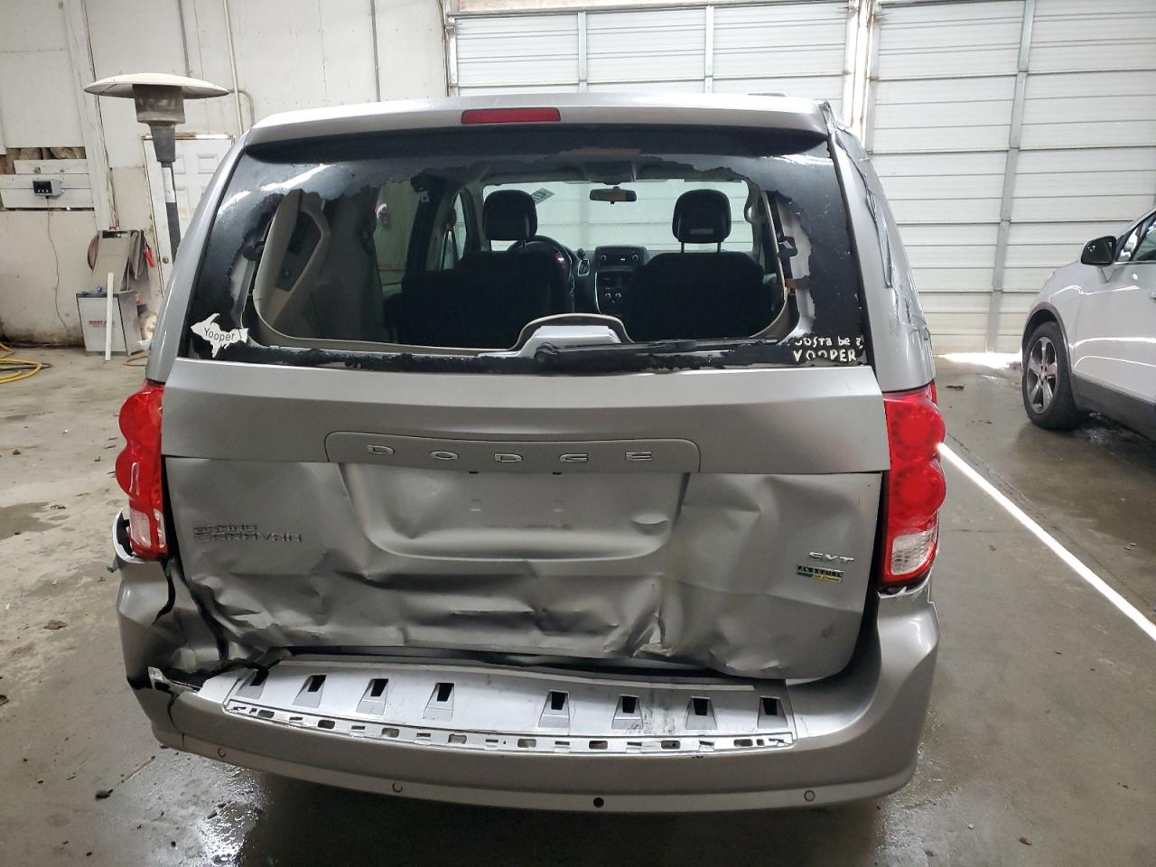 2016 Dodge Caravan - Image 6