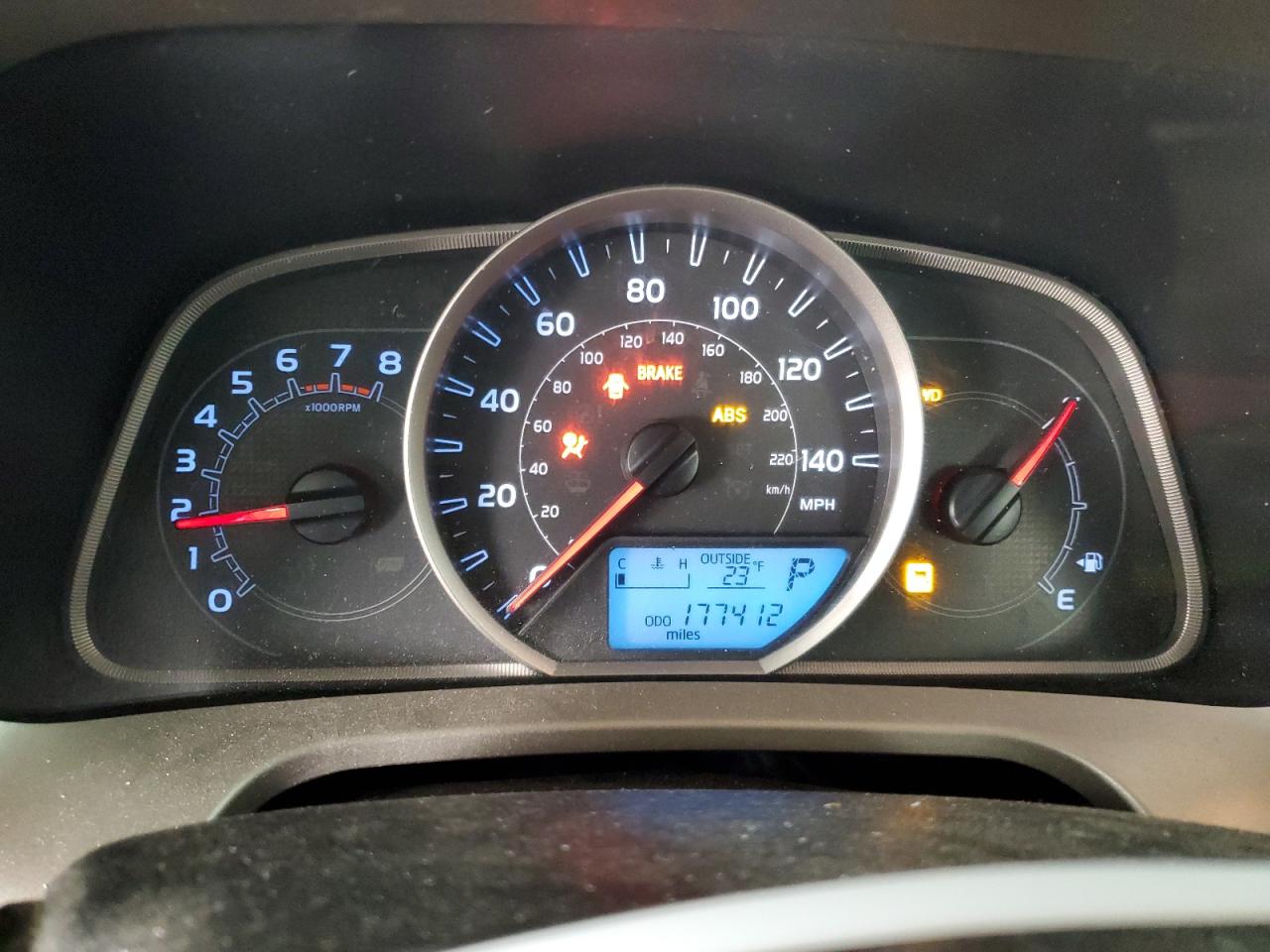 2013 Toyota RAV 4 - Image 9