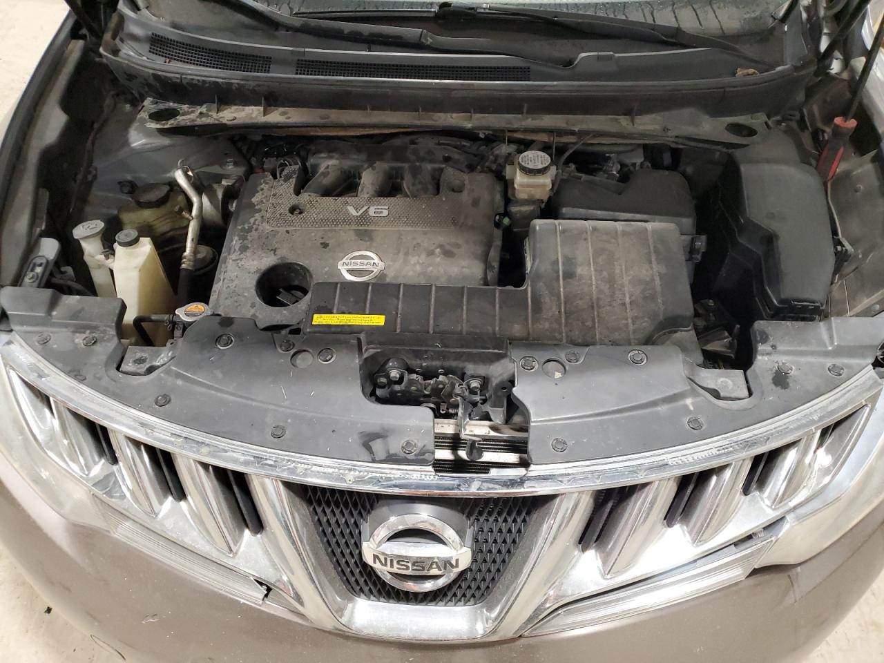 2010 Nissan Murano - Image 13