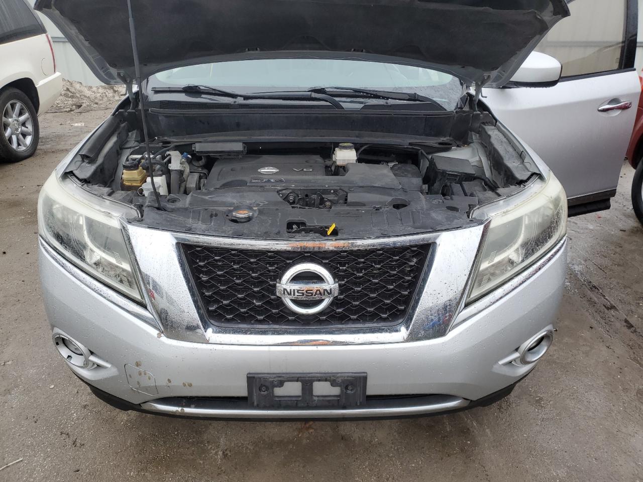 2013 Nissan Pathfinder - Image 14