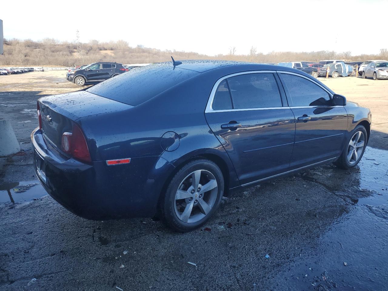 2011 Chevrolet Malibu - Image 3