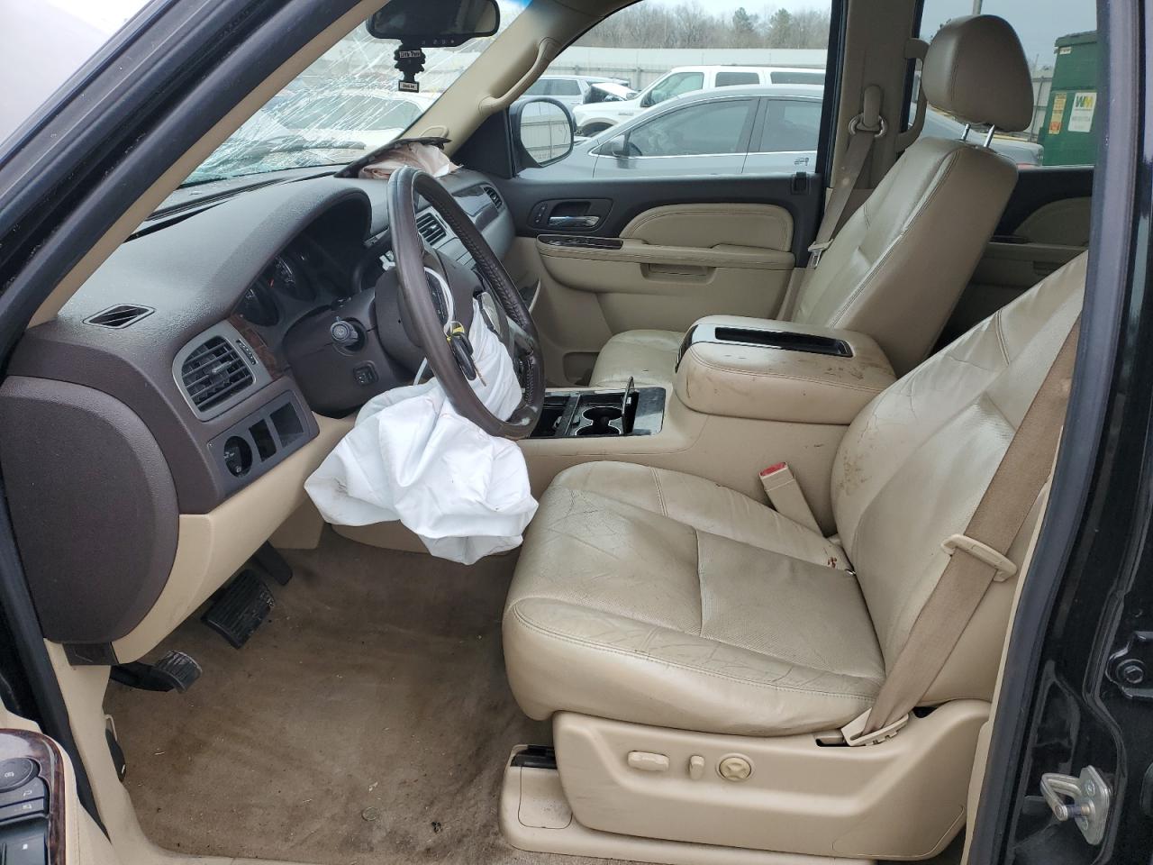2011 GMC Yukon - Image 7