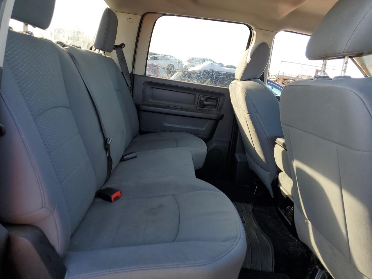 2014 RAM 1500 - Image 10