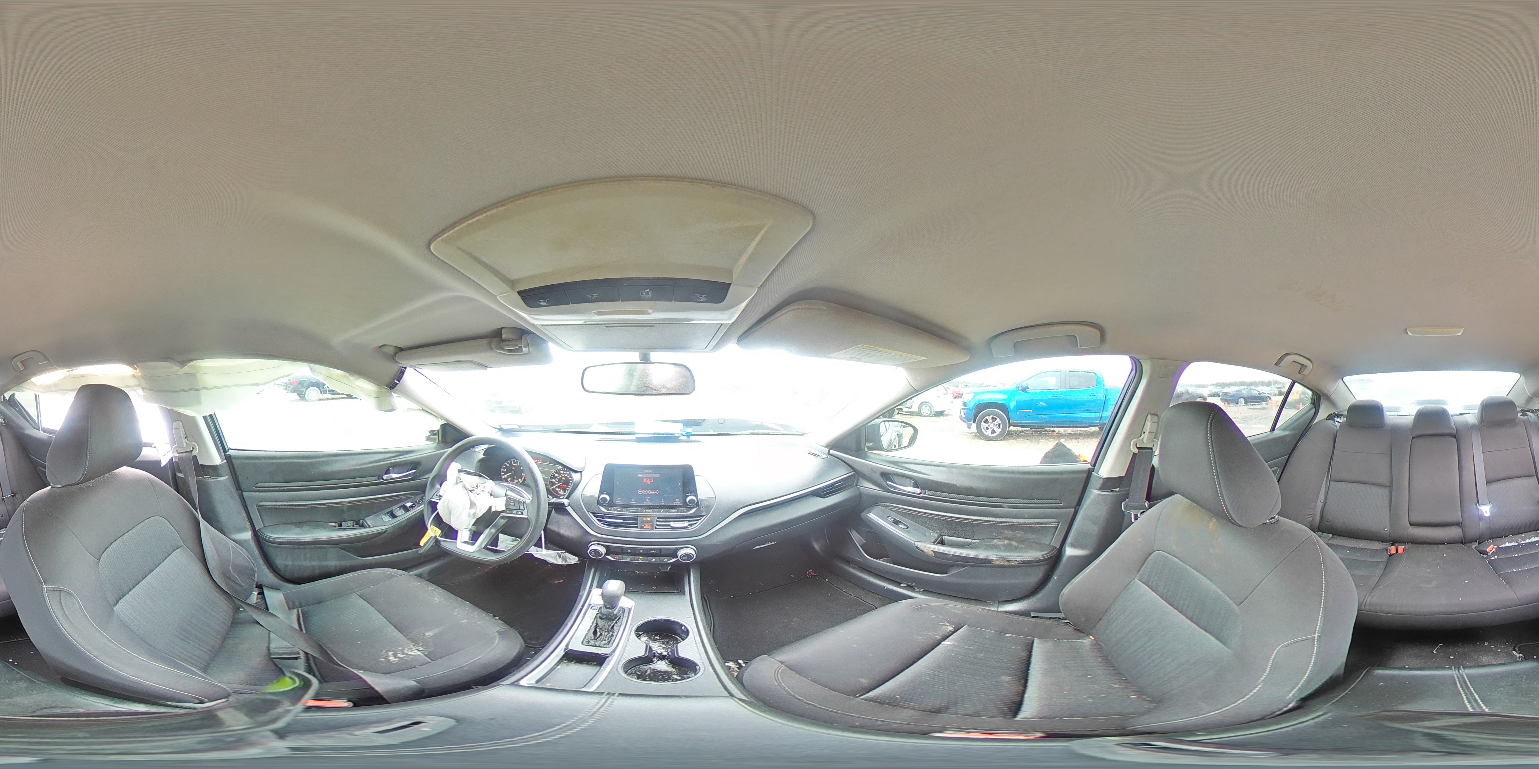 2020 Nissan Altima - Image 12