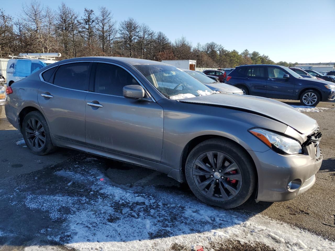 2013 Infiniti M - Image 4