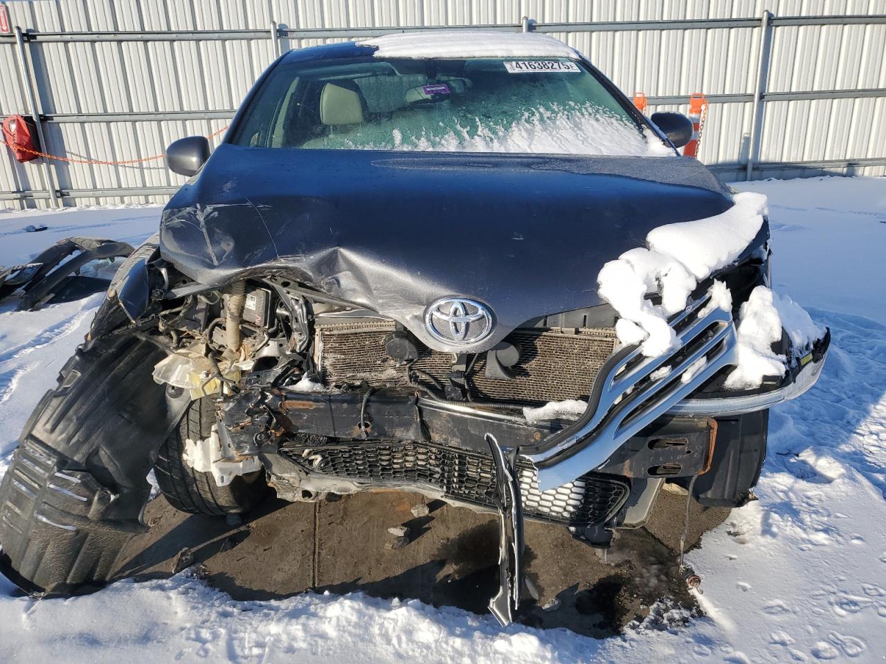 2010 Toyota Venza - Image 12