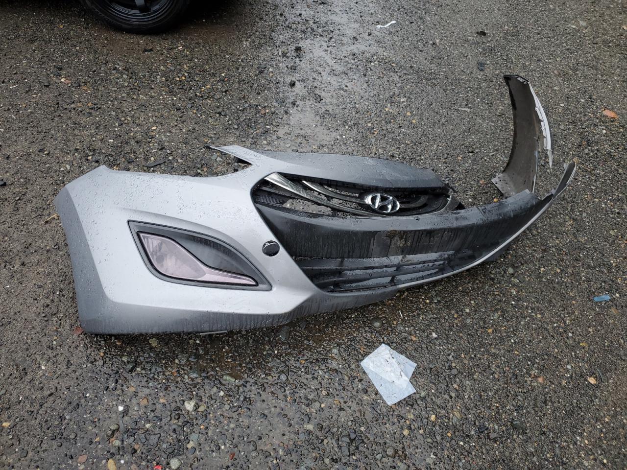 2014 Hyundai Elantra - Image 14