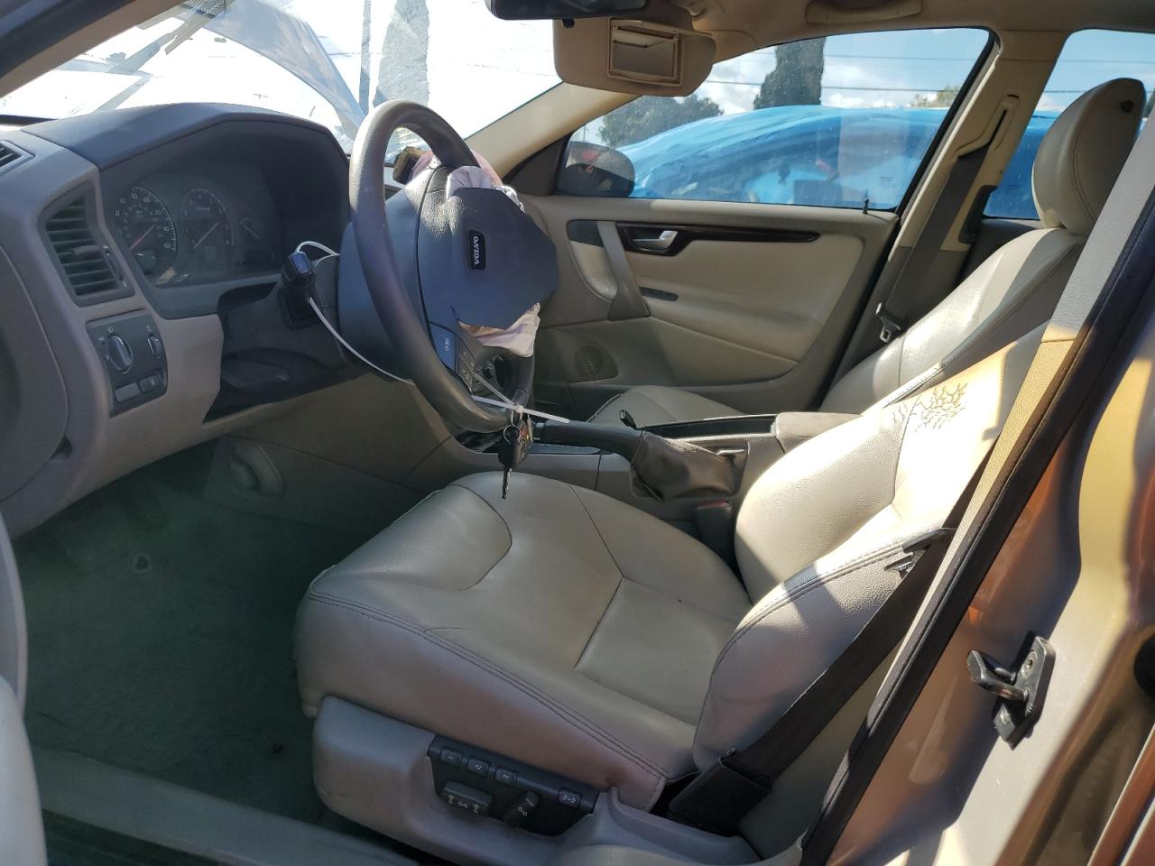 2001 Volvo S60 - Image 7