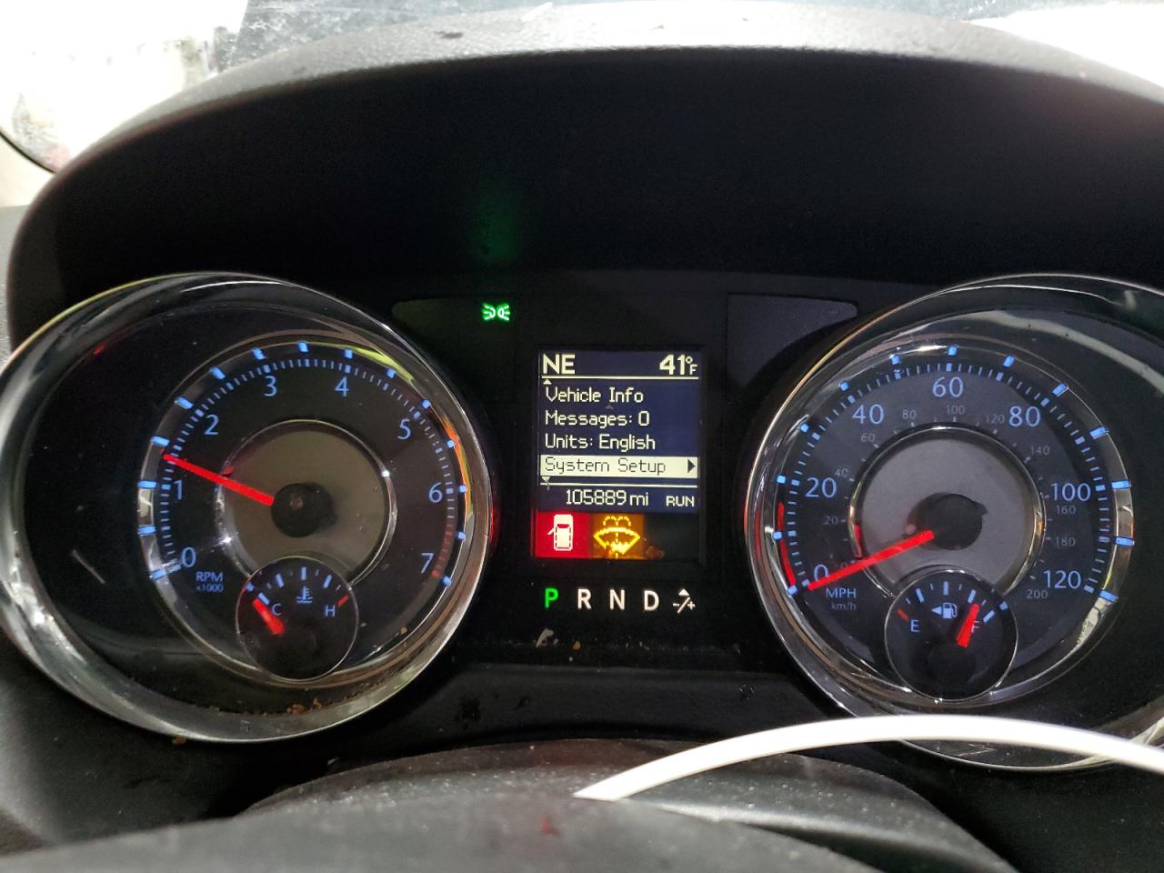 2014 Chrysler Town & Country - Image 9