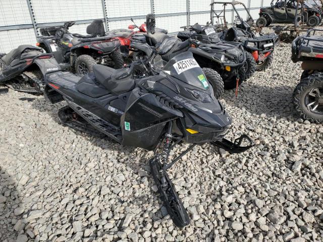 2023 Skidoo Renegade