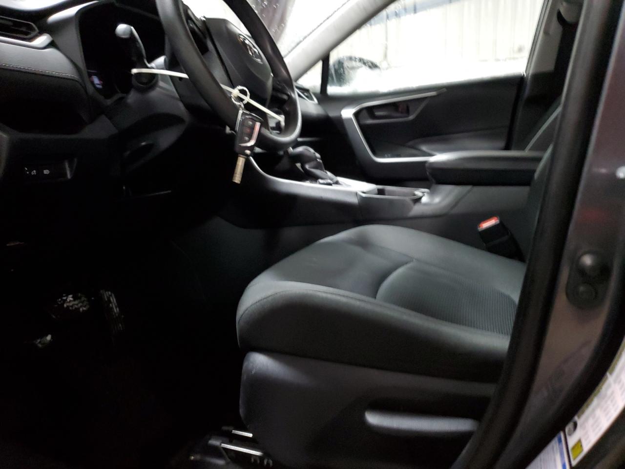 2020 Toyota RAV 4 - Image 7