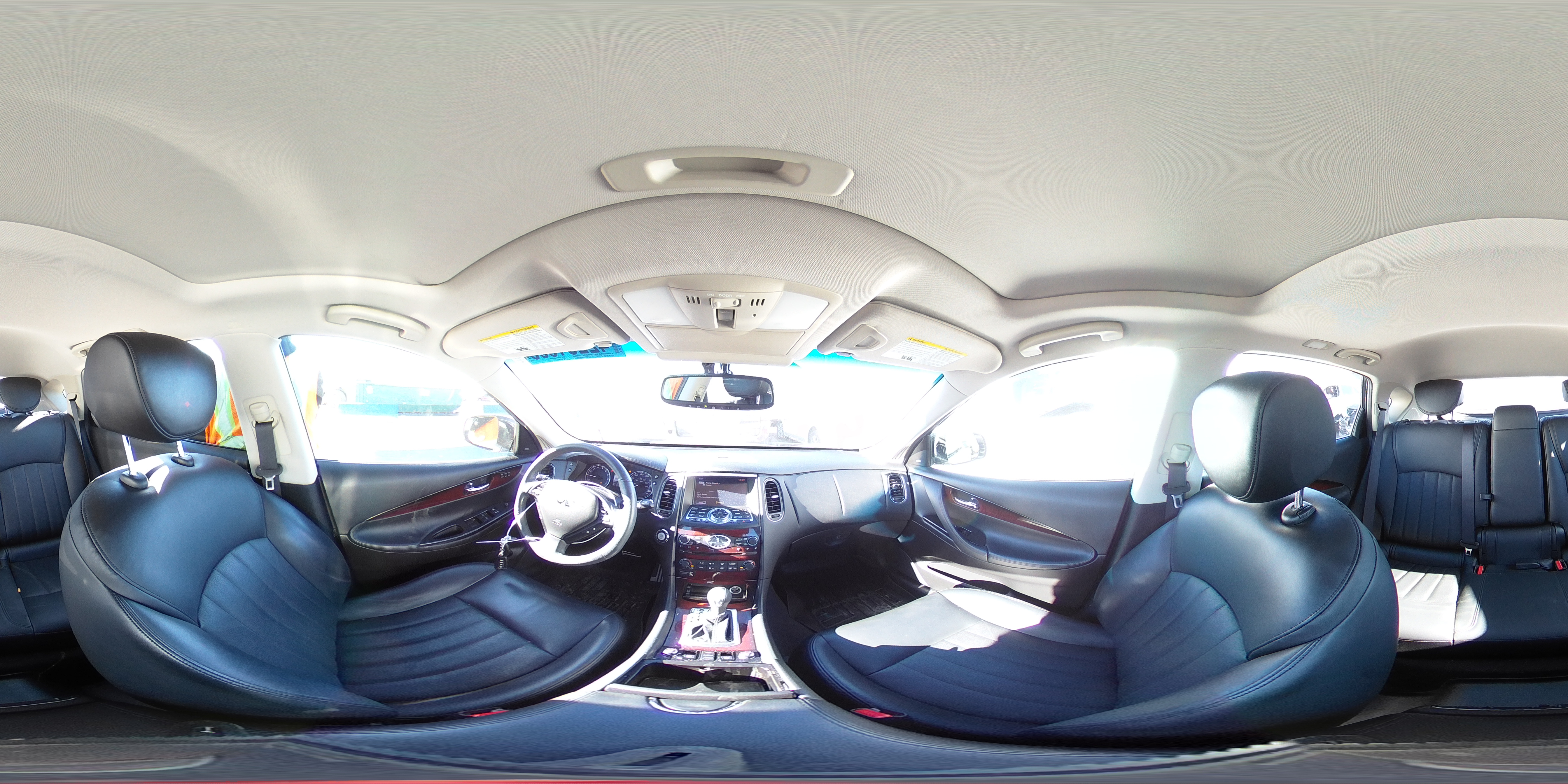 2017 Infiniti QX50 - Image 14