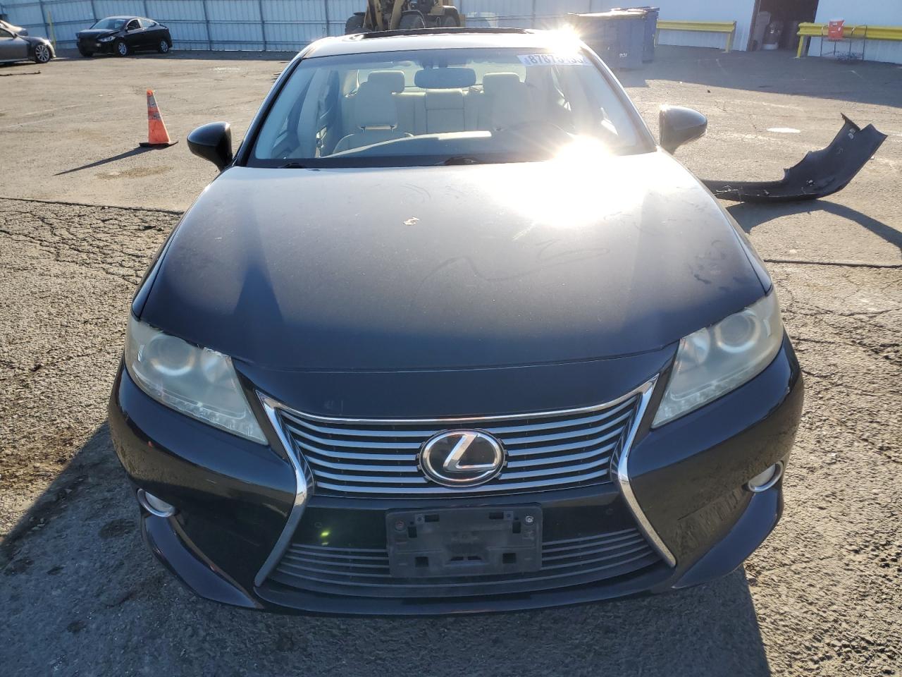2013 Lexus ES - Image 5