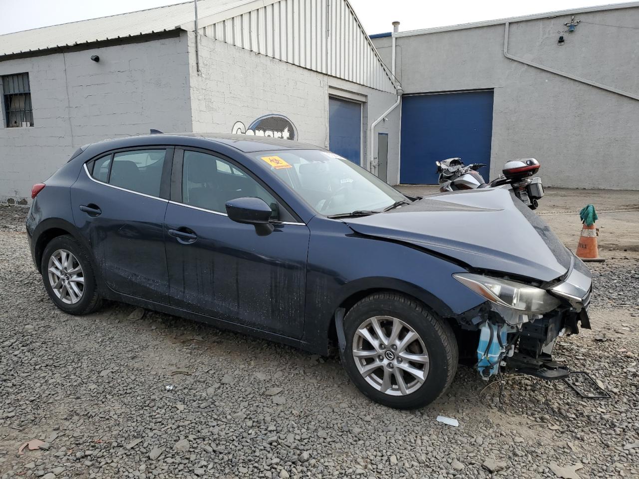 2016 Mazda 3 - Image 4